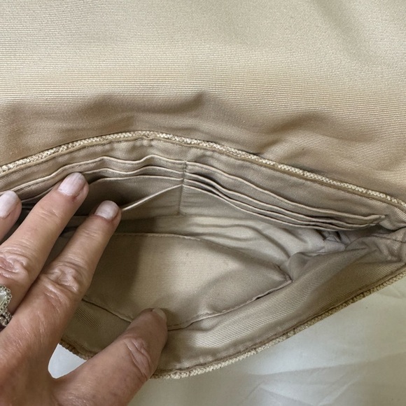 Coach Cream Clutch with Signature Design - Picture 4 of 14